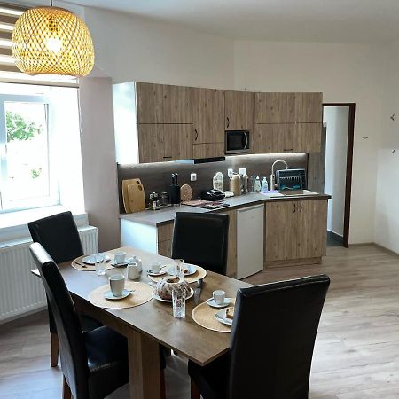 Apartmany Nezarka A Privatni Wellness جينديتشوف هراديك المظهر الخارجي الصورة
